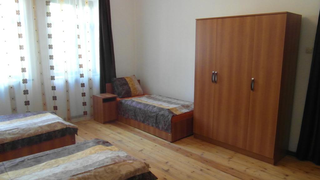 Gvirilas Sakhli Guest House Khashuri Room photo